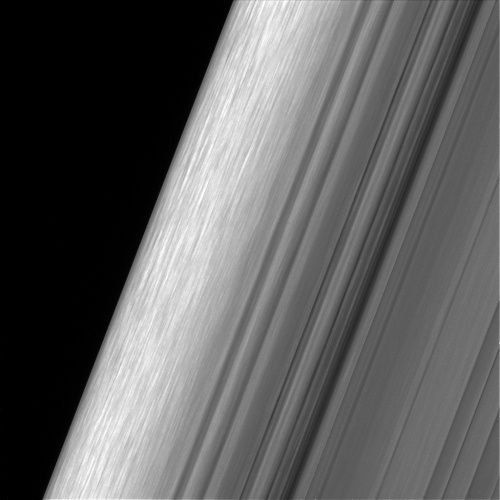 Saturn pierścienie Mimas