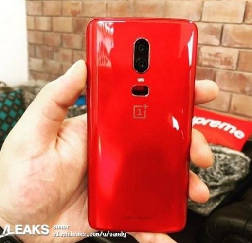 OnePlus 6 czerwony
