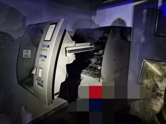 Mieszkańcy Raciąża wypłacają dużą kasę, aż bankomat zapłonął! [Zdjęcia]