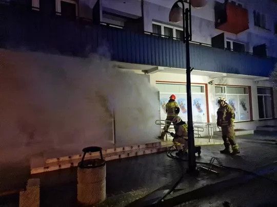 Mieszkańcy Raciąża wypłacają dużą kasę, aż bankomat zapłonął! [Zdjęcia]