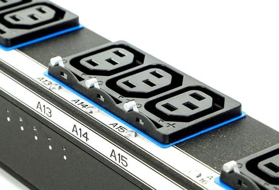 Eaton ePDU G3 - blokady eGrip