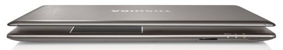 Toshiba P850 laptop zamknięty notebook close cover