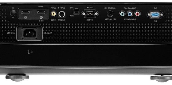 Projektor BenQ W7000 - wejścia/wyjścia/porty