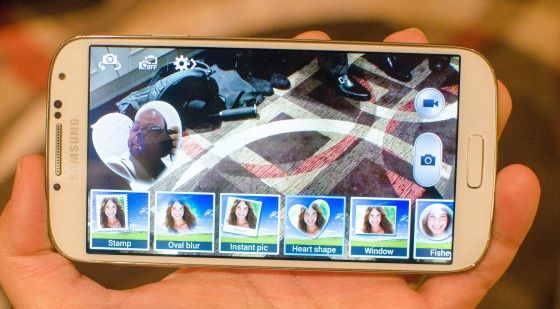 Smartfon Samsung Galaxy S4 aparat ramki