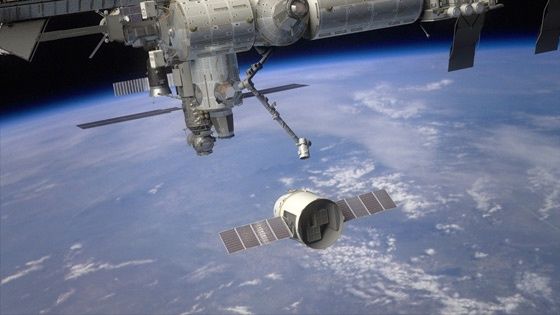 SpaceX Dragon komercyjny transport cargo