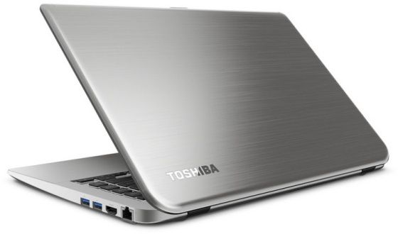 Toshiba Satellite E45 widok obudowa