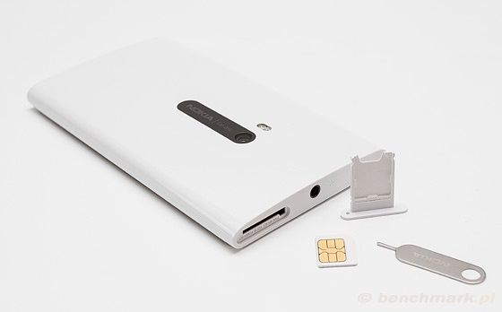 Nokia Lumia 920 - slot karta SIM