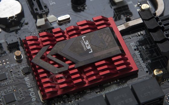 ECS Z87H3-A2X Extreme płyta główna zdjęcie radiator chipset