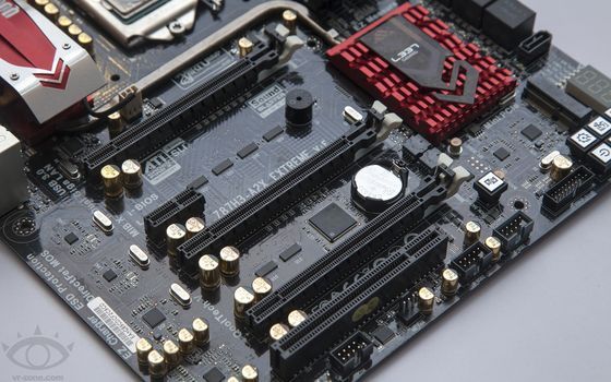 ECS Z87H3-A2X Extreme płyta główna zdjęcie złącza