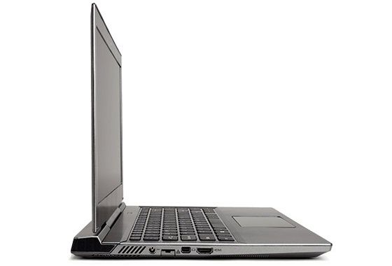 CyberPowerPC Zeus Hercules laptop gamingowy widok bok