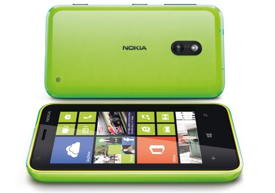 Nokia Lumia 620 w kolorze limonkowym