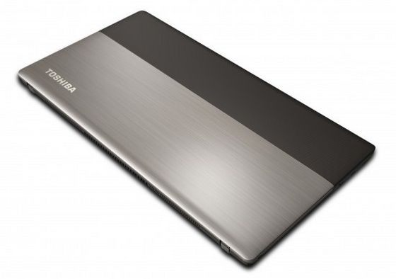 Toshiba Satellite U840W ultrabook zamknięty