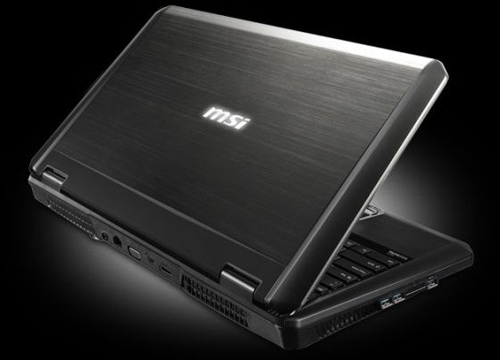MSI GT70 mobilna stacja robocza widok tył