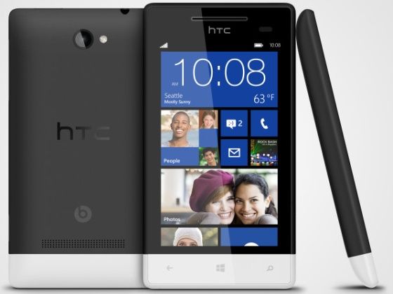 HTC 8S smartfon