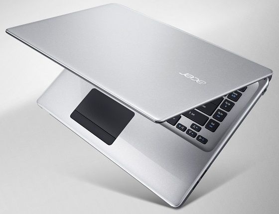 Acer Aspire E1 widok obudowa