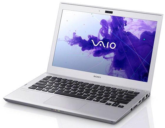 Sony Vaio T13 ultrabook prawa strona ekran lcd złącza klawiatura
