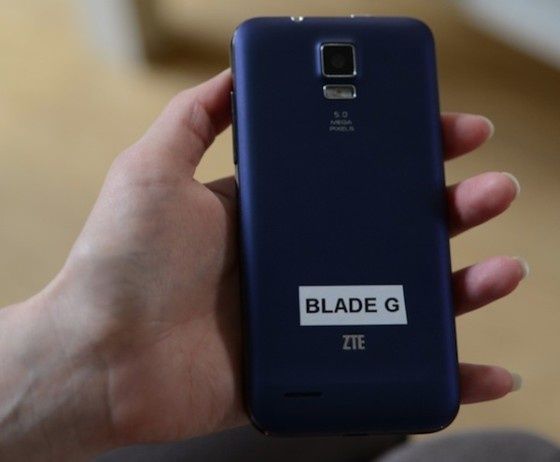 ZTE Blade G smartfon tył