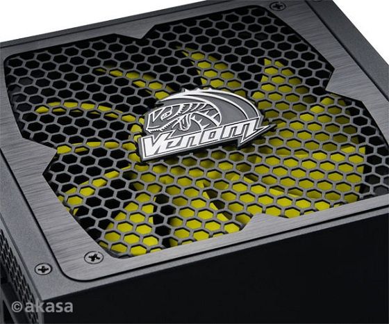 Akasa Vanom Power zasilacz zdjęcie wentylator grill