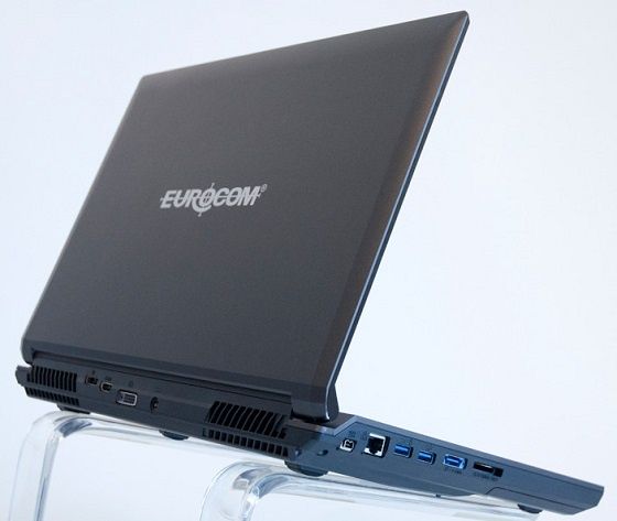 Eurocom Racer 3W mobilna stacja robocza widok tyl