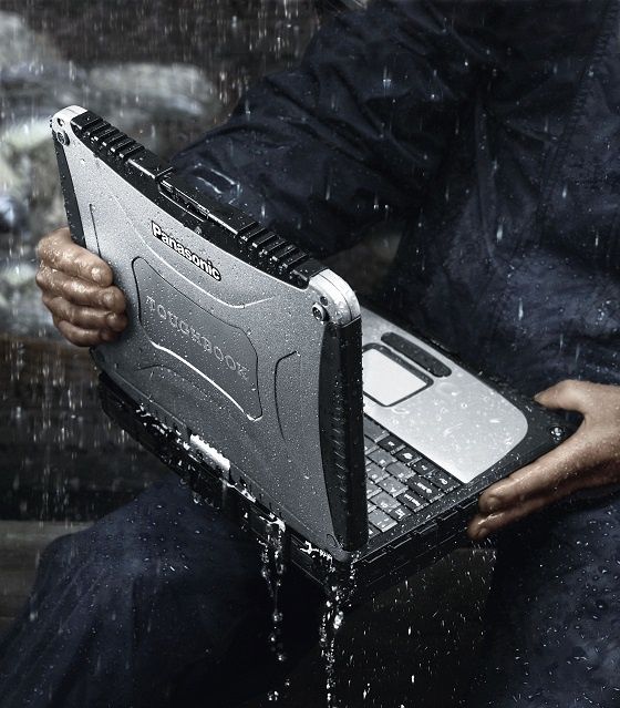 Panasonic Toughbook CF-19 deszcz