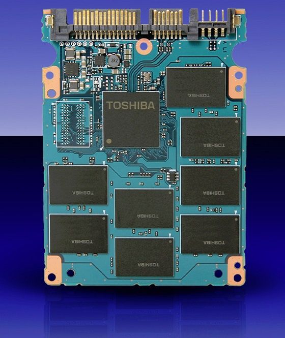 Toshiba THNSNH dysk SSD zdjęcie wnętrze