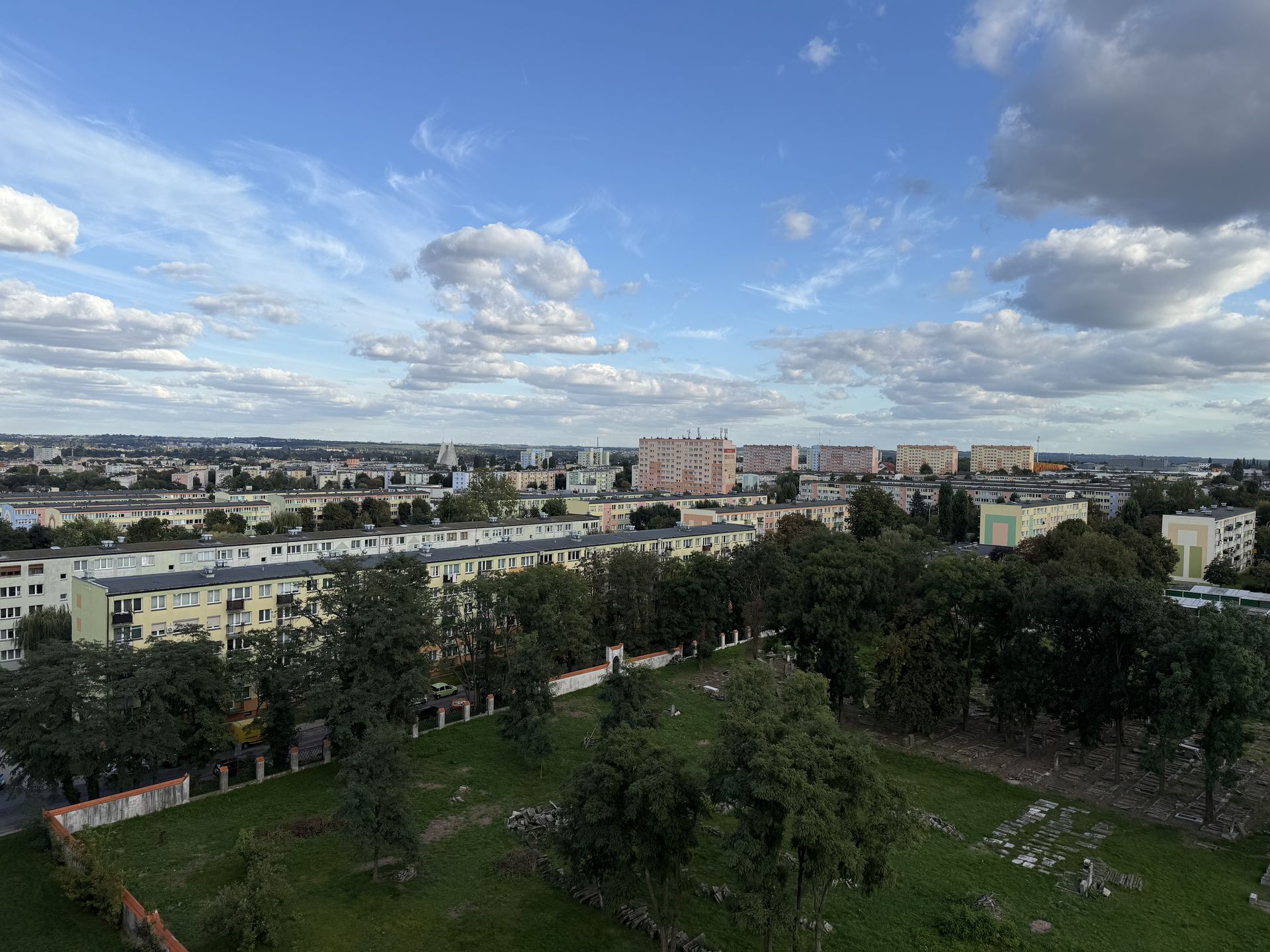 iPhone 16 pro max Obiektyw główny (24 MP; 1x)
