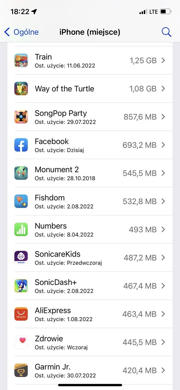 jak zrobic miejsce na iphone