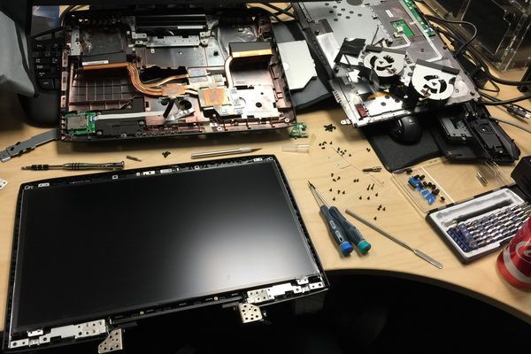 ASUS ROG G751 - rozebrany laptop
