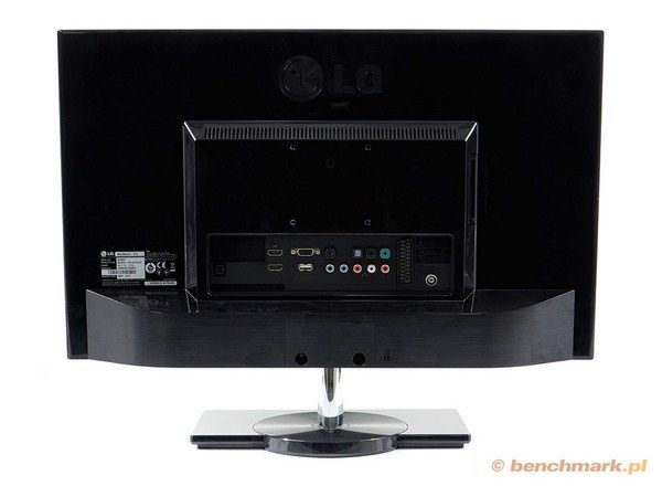 LG M2382D