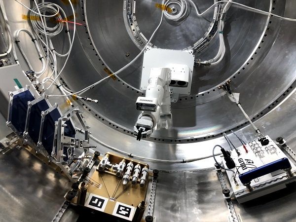 robot dla ISS