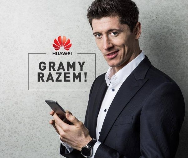 Huawei Mate 10 Lite z podpisem Roberta Lewandowskiego
