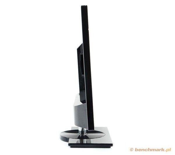 LG M2382D