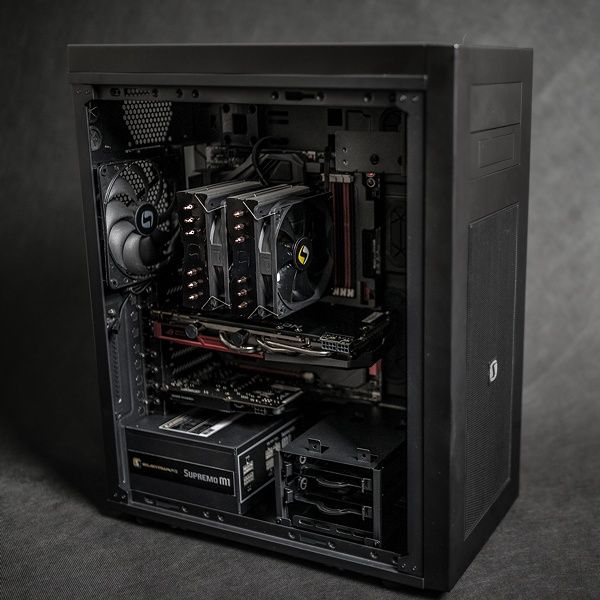 SilentiumPC Aquarius X90 zamontowany zestaw