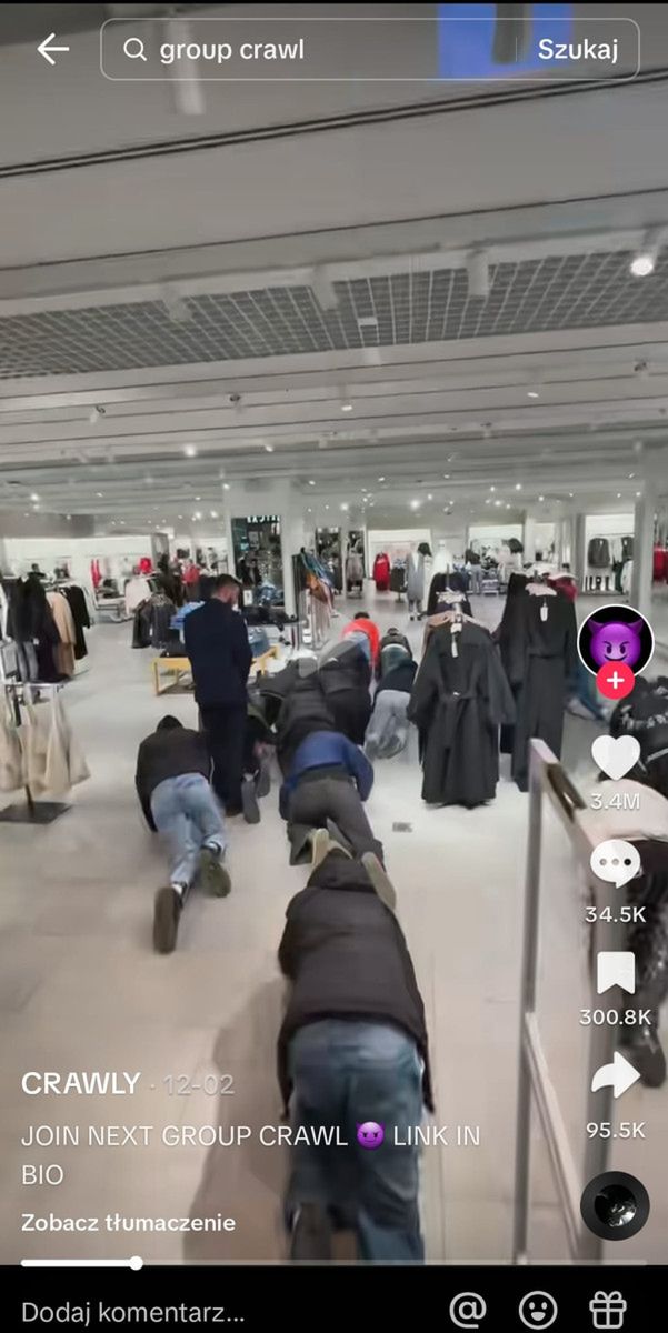 Ludzka Stonoga na żywo, czyli pełzające nastolatki