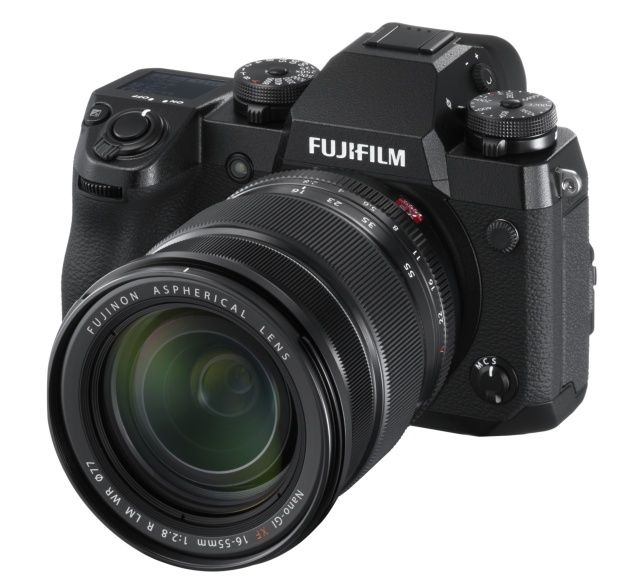 Fujifilm X-H1 widok przód bok