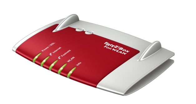 Urządzenie FRITZ!Box 7390 firmy AVM ma wbudowany modem ADSL2+ oraz VDSL2, współpracuje z modemami 3G i LTE, realizuje funkcje bramki VoIP (połączenia telefoniczne przez internet) oraz umożliwia podłączenie podłączenia aparatów analogowych, ISDN, faksów i zewnętrznych centralek PBX. [źródło: AVM]