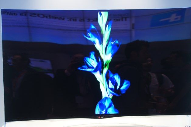 True Black – nowa technologia dla wyświetlaczy OLED opracowana przez firmę LG, która zapewnia bardzo wysoki kontrast i bardzo głęboką czerń.