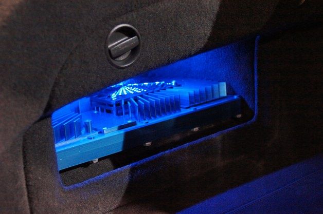 A tak wygląda Jetson TK1 wmontowany w samochód Audi.