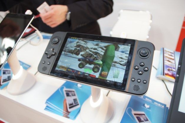 Androidowa konsola MIDIA XTR Play firmy ArtaTech.