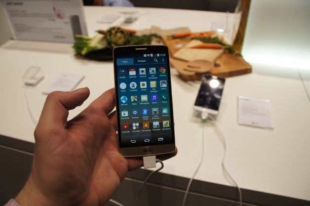 Nowy, flagowy smartfon firmy LG – LG G3. Model ten wyróżnia się laserowym systemem autofocus.