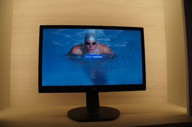 Monitor Soft Blue