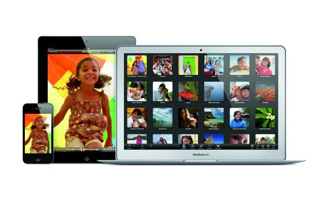 Strumień zdjęć to usługa iCloud, dzięki której fotografia wykonana na jednym z urządzeń z systemem iOS jest po chwili widoczna na wszystkich pozostałych. [źródło: Apple]