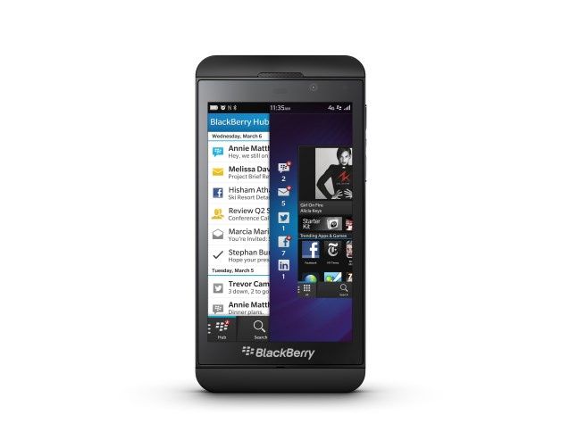 BlackBerry Z10 oraz Q10 to dwa nowoczesne terminale wyposażone w system BlackBerry OS 10. Z10 to typowy smartfon , wyposażony 4,2 calowy wyświetlacz. [źródło: RIM]