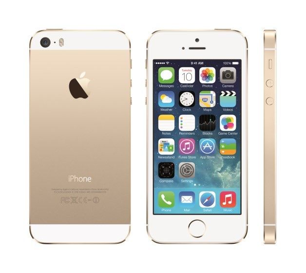 iPhone 5s w złotej wersji kolorystycznej (Gold) znajdzie zwolenników wśród członków zarządów i menedżerów wyższego szczebla.  [źródło: Apple]