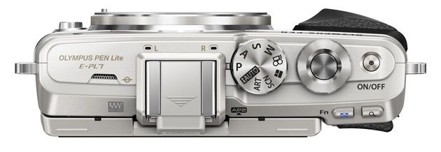 Olympus E-PL7 przód