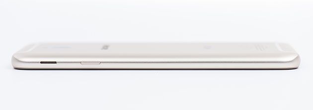 Galaxy J7 2017 - głośnik na prawym boku obudowy