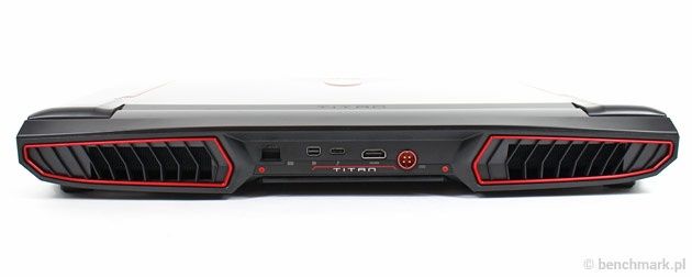 MSI GT73VR 6RE tył