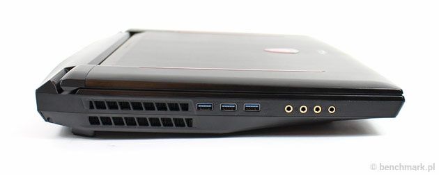 MSI GT73VR 6RE bok lewy