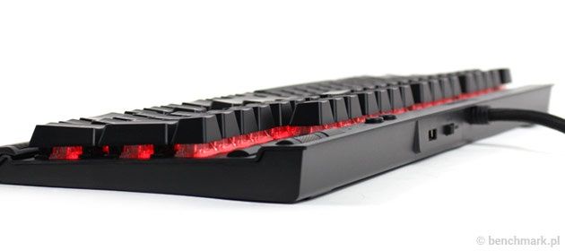 Corsair K70 Rapidfire - solidna aluminiowa rama