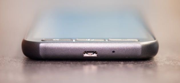 Samsung Galaxy Xcover 4 złącze USB